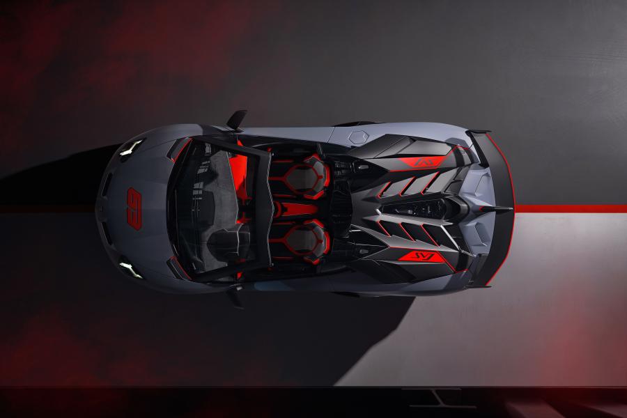  Lamborghini Aventador SVJ 63 Roadster 2019 года  (фото 8 из 15)